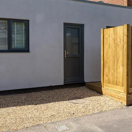 The Hideout - Free Parking Apartment Southampton Room photo